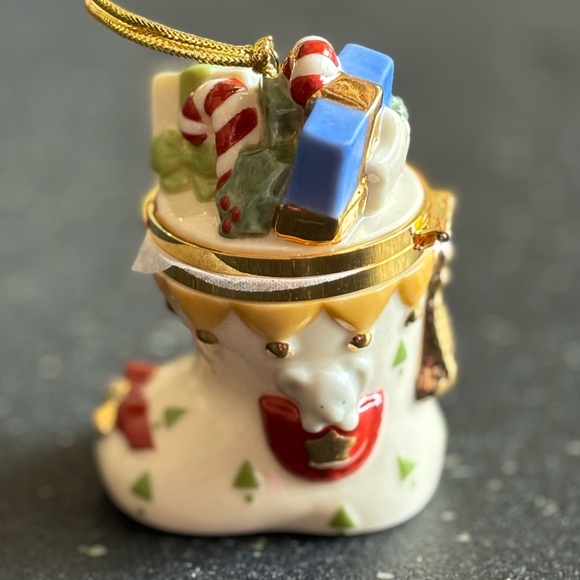 Lenox Christmas Stocking Trinket Box Ornament New in Box - Picture 1 of 3